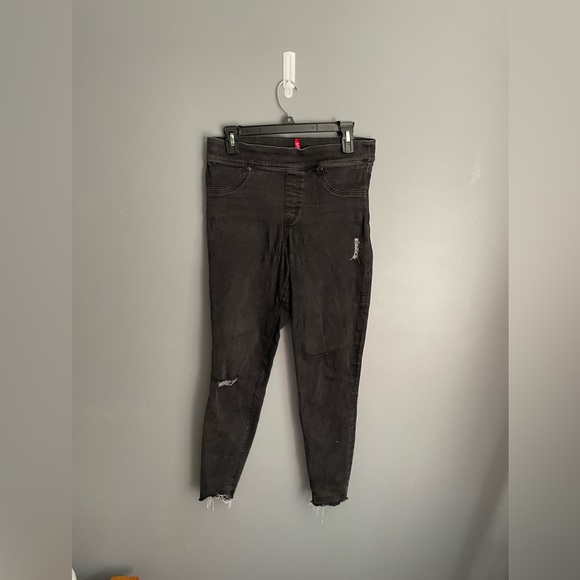 Spanx Vintage Distressed Hem Skinny Jeans Size Medium - Picture 3 of 6